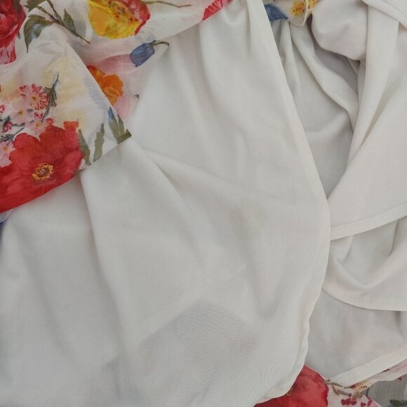 Only – Vibrant Floral Mini Wrap Dress (Size 38 / Fits Like M) - Picture 5 of 7